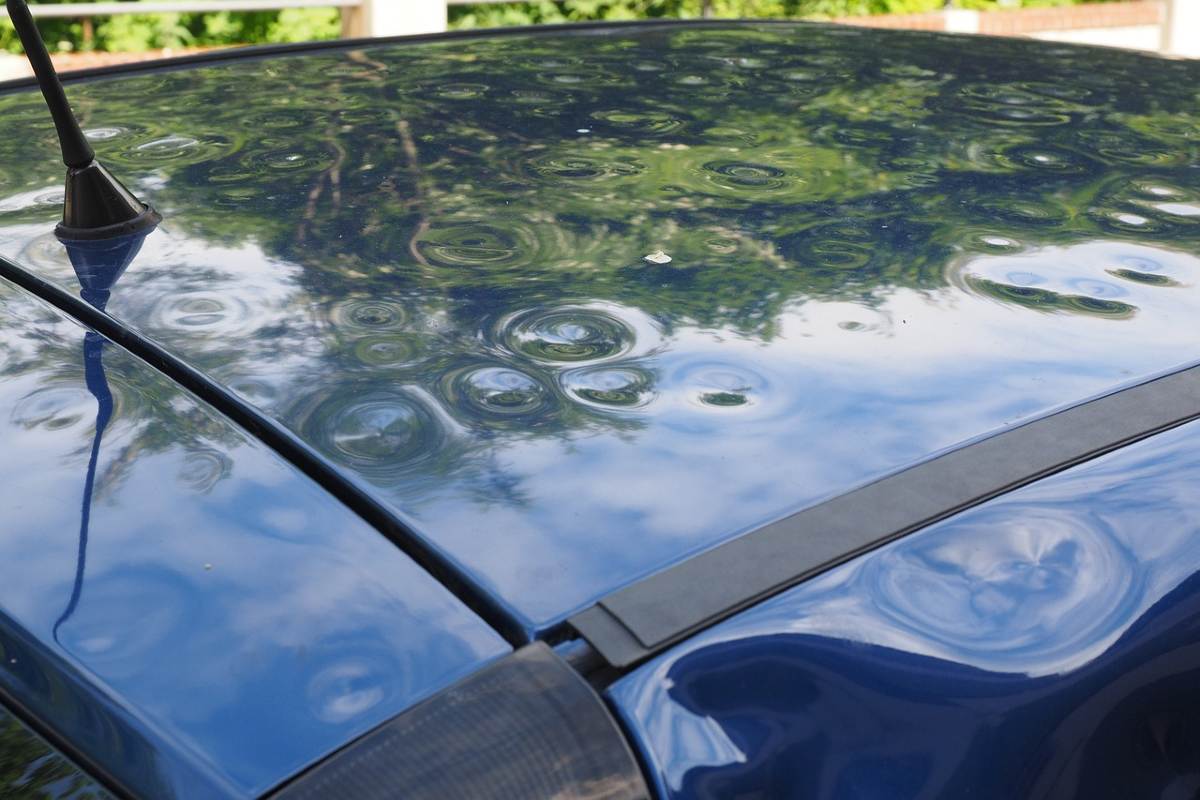 Come proteggere l’auto dalla grandine? Le migliori soluzioni per la casa e l’azienda