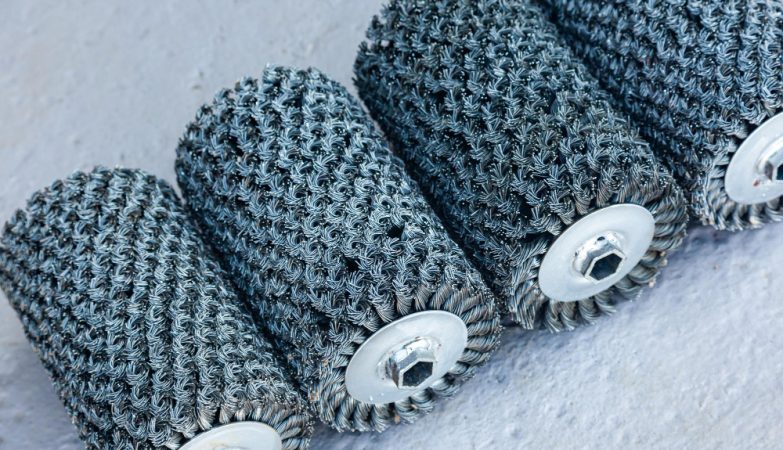 Portaspazzole per motori elettrici produzione su misura e lavorazioni meccaniche